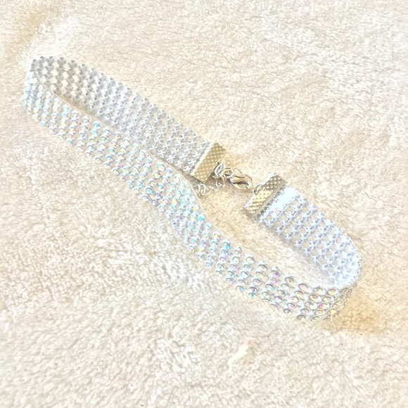 Women's Rhinestone Crystal Choker Necklace - 5 Stars! ⭐️ - Picture 5 of 6